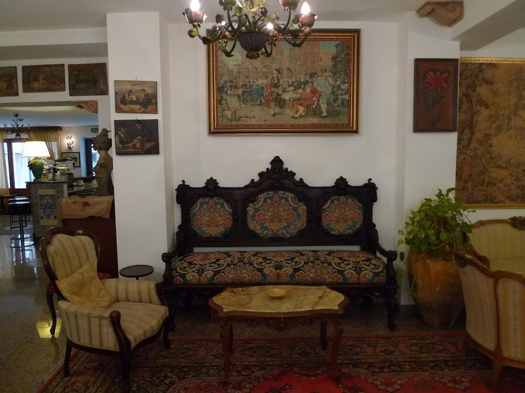 Hotel La Riva Джардини-Наксос Экстерьер фото